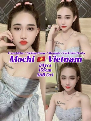 Mochi 24yo {36B} HOT Fair Sexy Petite Vietnam Lady